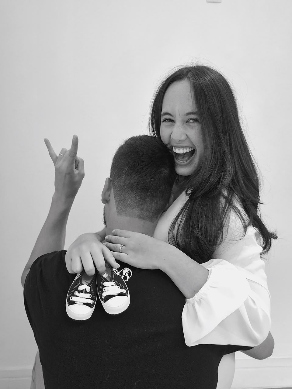 Giulia sorrindo com Gustavo